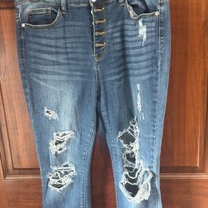 Judy Blue Distressed Skinny Jeans in Dark Blue